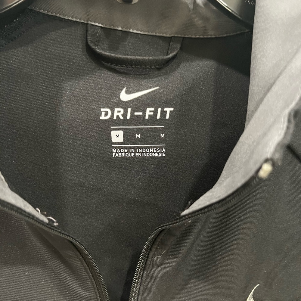 Nike Dri Fit Jacket - Picture 3 of 3